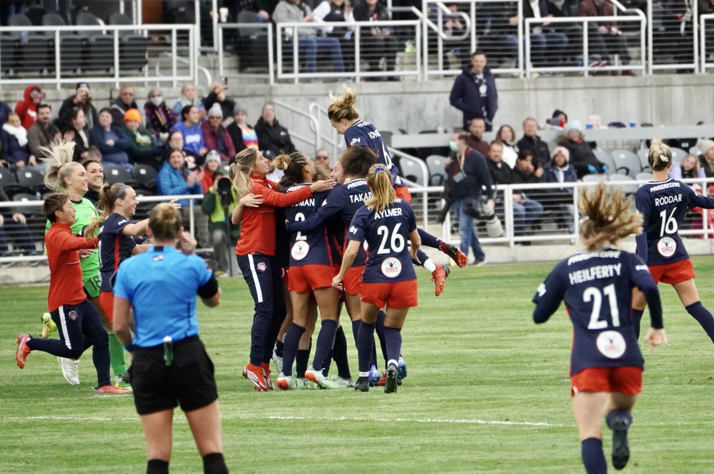 Powered by Stars, the Washington Spirit Win the NWSL Title Only Women